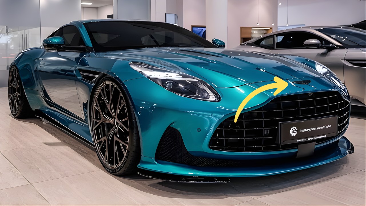 Aston Martin DB12 2026